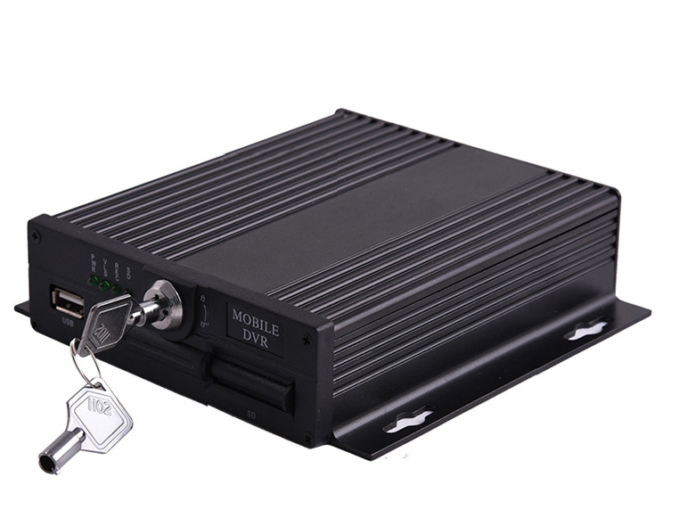 4-х канальный автомобильный AHD видеорегистратор 1080p + 1SD (до 256GB)